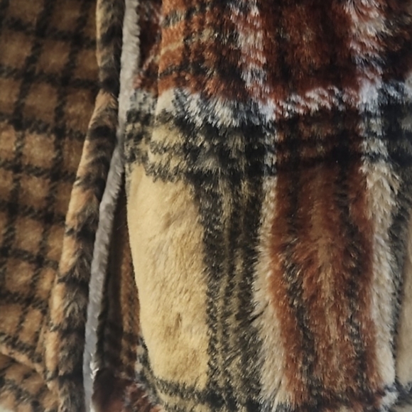 Something Navy Faux Fur Plaid Teddy Trucker Coat - Picture 7 of 12